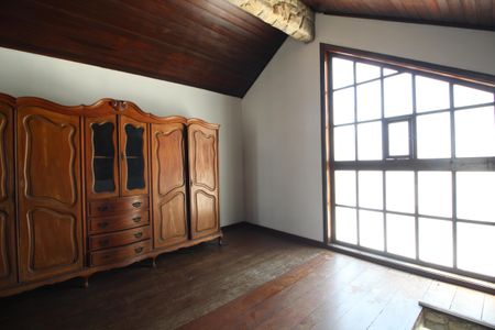 Casa de condomínio à venda com 600m², 3 quartos e 4 vagasÁrea comum