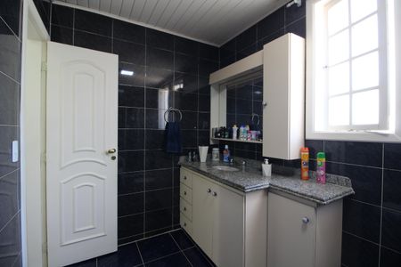 Casa de condomínio à venda com 600m², 3 quartos e 4 vagasBanheiro Social