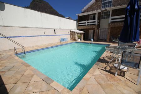 Casa de condomínio à venda com 600m², 3 quartos e 4 vagasÁrea comum