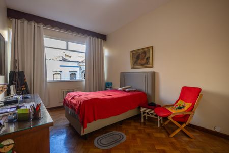 Apartamento à venda com 147m², 4 quartos e 1 vagaQuarto 1