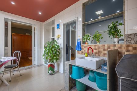 Apartamento à venda com 147m², 4 quartos e 1 vagaÁrea de Serviço