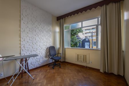 Apartamento à venda com 147m², 4 quartos e 1 vaga Suite