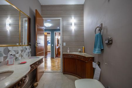 Apartamento à venda com 147m², 4 quartos e 1 vagaBanheiro Social