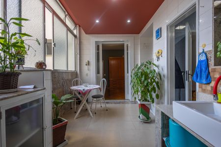 Apartamento à venda com 147m², 4 quartos e 1 vagaÁrea de Serviço