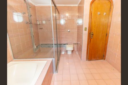 Apartamento para alugar com 385m², 4 quartos e 4 vagasBanheiro da Suíte 1