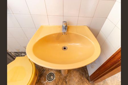 Apartamento para alugar com 385m², 4 quartos e 4 vagasBanheiro de serviço