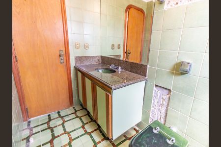 Apartamento para alugar com 385m², 4 quartos e 4 vagasBanheiro da Suíte 2