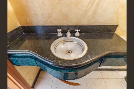 Apartamento para alugar com 385m², 4 quartos e 4 vagasLavabo