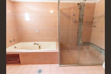 Apartamento para alugar com 385m², 4 quartos e 4 vagasBanheiro da Suíte 1