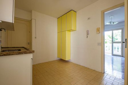 Apartamento à venda com 80m², 3 quartos e 1 vagaCozinha