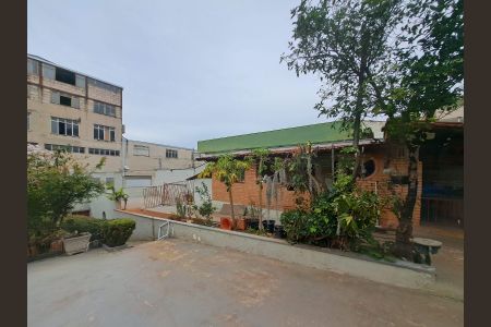 Casa à venda com 280m², 2 quartos e 2 vagasQuintal