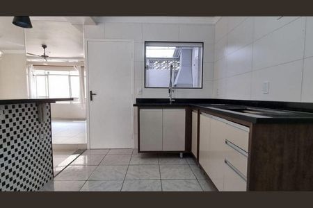 Casa de condomínio à venda com 90m², 3 quartos e 2 vagasCozinha