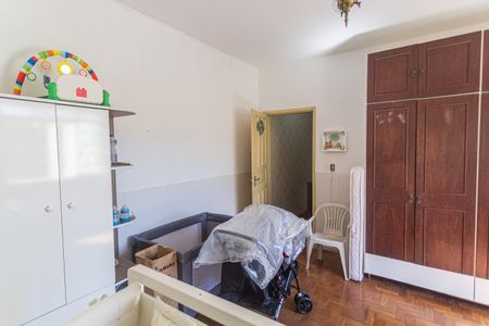 Casa à venda com 185m², 3 quartos e 3 vagas Casa à venda com 185m², 3 quartos e 3 vagasQuarto 2 da Casa 2