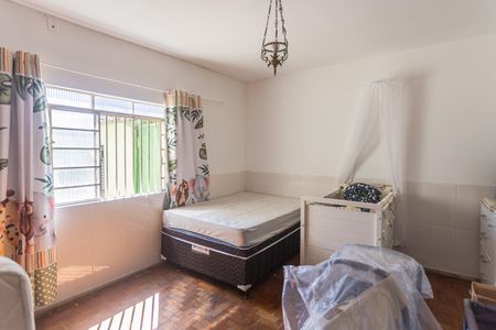 Casa à venda com 185m², 3 quartos e 3 vagas Casa à venda com 185m², 3 quartos e 3 vagasQuarto 2 da Casa 2