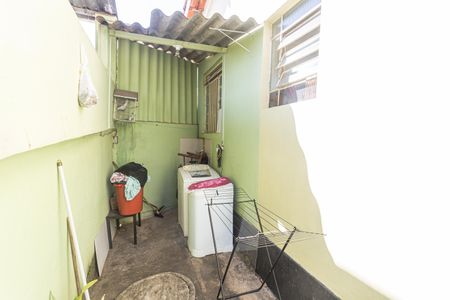 Casa à venda com 185m², 3 quartos e 3 vagas Casa à venda com 185m², 3 quartos e 3 vagasÁrea de Serviço da Casa 1