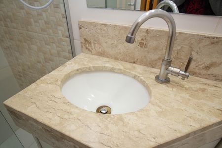 Casa de condomínio à venda com 70m², 2 quartos e 1 vaga Casa de condomínio à venda com 70m², 2 quartos e 1 vagaBanheiro da Suíte 1