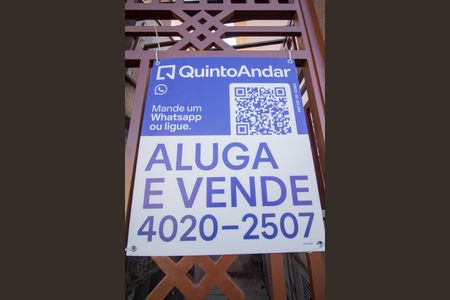 Casa de condomínio à venda com 70m², 2 quartos e 1 vaga Casa de condomínio à venda com 70m², 2 quartos e 1 vagaFachada