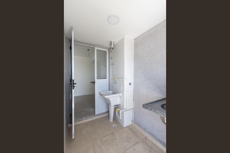 Apartamento à venda com 64m², 2 quartos e 1 vaga Apartamento à venda com 64m², 2 quartos e 1 vagaÁrea de Serviço