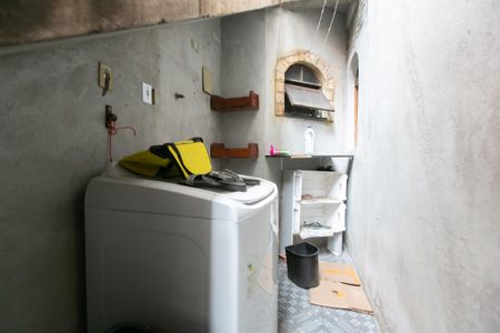 Casa à venda com 220m², 5 quartos e 2 vagas Casa à venda com 220m², 5 quartos e 2 vagasÁrea de Serviço 2