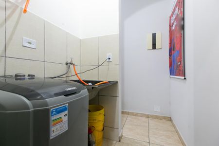 Casa à venda com 220m², 5 quartos e 2 vagas Casa à venda com 220m², 5 quartos e 2 vagasÁrea de Serviço 3