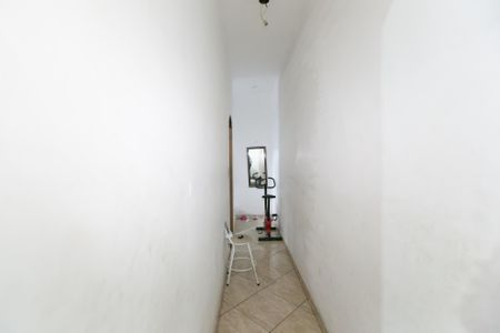 Casa à venda com 220m², 5 quartos e 2 vagas Casa à venda com 220m², 5 quartos e 2 vagasCorredor