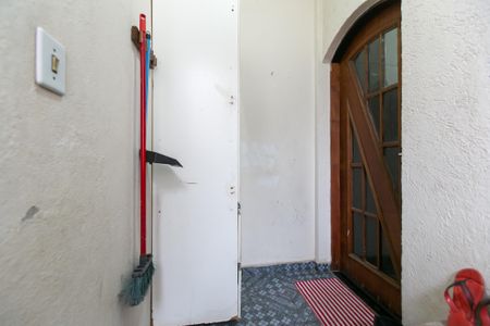 Casa à venda com 220m², 5 quartos e 2 vagas Casa à venda com 220m², 5 quartos e 2 vagasÁrea Externa