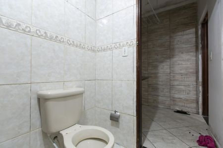 Casa à venda com 220m², 5 quartos e 2 vagas Casa à venda com 220m², 5 quartos e 2 vagasBanheiro 2