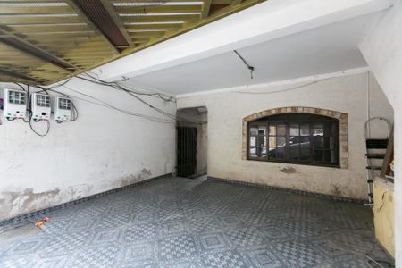 Casa à venda com 220m², 5 quartos e 2 vagas Casa à venda com 220m², 5 quartos e 2 vagasGaragem