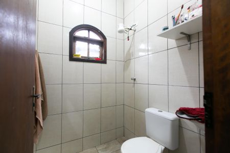 Casa à venda com 220m², 5 quartos e 2 vagas Casa à venda com 220m², 5 quartos e 2 vagasBanheiro 3