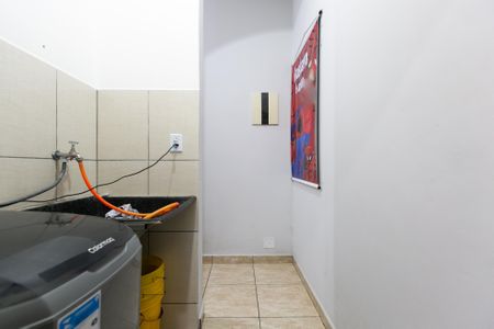 Casa à venda com 220m², 5 quartos e 2 vagas Casa à venda com 220m², 5 quartos e 2 vagasÁrea de Serviço 3