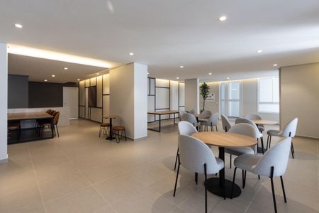 Apartamento à venda com 64m², 2 quartos e 1 vaga Apartamento à venda com 64m², 2 quartos e 1 vagaÁrea comum - Salão de festas