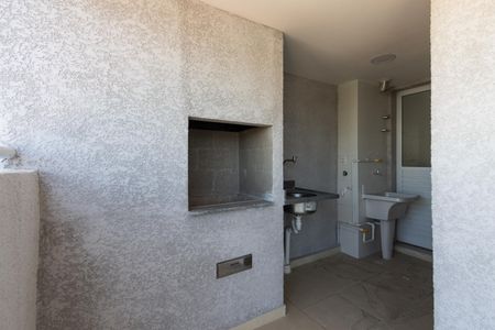 Varanda de apartamento à venda com 2 quartos, 64m² em Vila Ipojuca, São Paulo