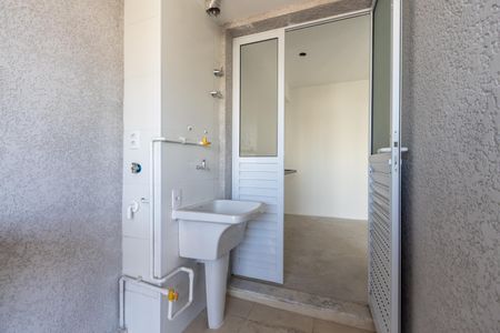 Apartamento à venda com 64m², 2 quartos e 1 vaga Apartamento à venda com 64m², 2 quartos e 1 vagaÁrea de Serviço