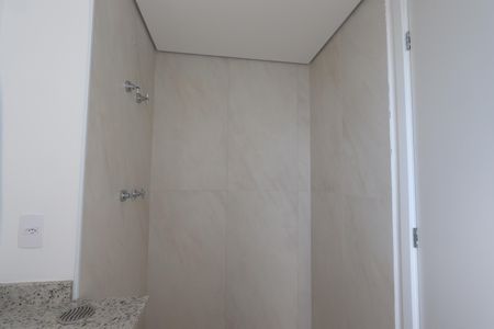 Apartamento à venda com 131m², 3 quartos e 2 vagasBanheiro da Suíte 1