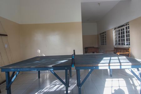 Casa de condomínio à venda com 65m², 2 quartos e 1 vagaÁrea comum