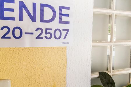 Casa de condomínio à venda com 65m², 2 quartos e 1 vagaVista da Rua