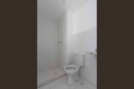 Apartamento à venda com 64m², 2 quartos e 1 vaga Apartamento à venda com 64m², 2 quartos e 1 vagaBanheiro do Corredor