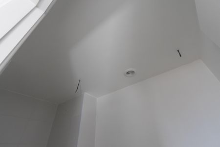 Apartamento à venda com 64m², 2 quartos e 1 vaga Apartamento à venda com 64m², 2 quartos e 1 vagaBanheiro do Corredor