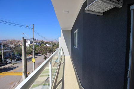 Casa de condomínio para alugar com 163m², 2 quartos e 2 vagas Casa de condomínio para alugar com 163m², 2 quartos e 2 vagasVaranda da Suíte