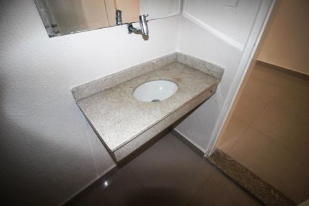 Casa de condomínio para alugar com 163m², 2 quartos e 2 vagas Casa de condomínio para alugar com 163m², 2 quartos e 2 vagasLavabo da Sala