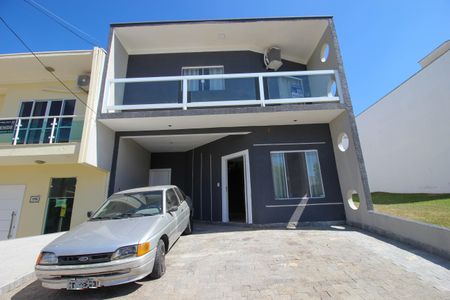 Casa de condomínio para alugar com 163m², 2 quartos e 2 vagas Casa de condomínio para alugar com 163m², 2 quartos e 2 vagasGaragem