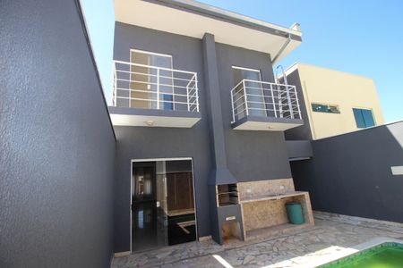 Casa de condomínio para alugar com 163m², 2 quartos e 2 vagas Casa de condomínio para alugar com 163m², 2 quartos e 2 vagasEspaço Gourmet