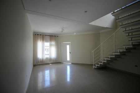 Sala de casa de condomínio para alugar com 2 quartos, 163m² em Jardim Califórnia, Sorocaba