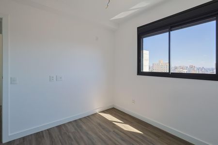 Apartamento à venda com 159m², 4 quartos e 3 vagasQuarto 2