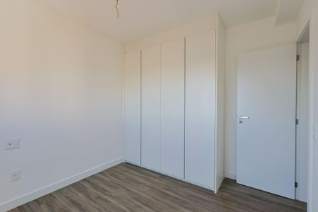 Apartamento à venda com 159m², 4 quartos e 3 vagasQuarto 2