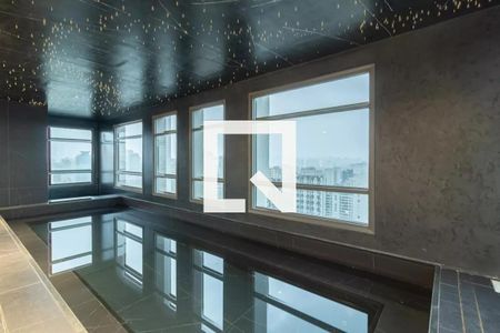 Studio para alugar com 29m², 1 quarto e sem vaga Studio para alugar com 29m², 1 quarto e sem vagaÁrea comum - Piscina coberta