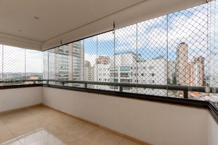 Apartamento à venda com 240m², 3 quartos e 3 vagasVaranda da Sala