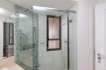 Apartamento à venda com 240m², 3 quartos e 3 vagasBanheiro da Suíte 2