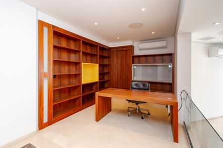 Apartamento à venda com 240m², 3 quartos e 3 vagasSala