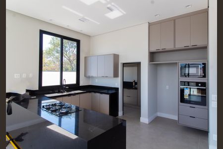 Casa de condomínio à venda com 411m², 4 quartos e 4 vagasCozinha